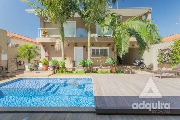 Casa Com Piscina à Venda Contendo 4 Quartos Na Vila Estrela