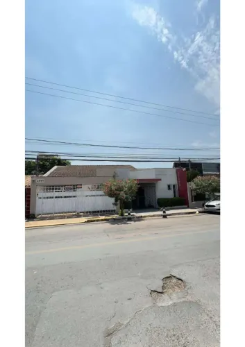Sobrado para Venda ou Locação Bairro Quilombo - Cuiabá - MT