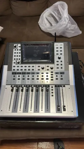 Mesa Digital Atrium 12 + CASE