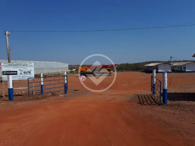 Vende-se área de 11 HCT na Avenida Emanuel Pinheiro BR-251 - Cuiabá MT codigo: 61950