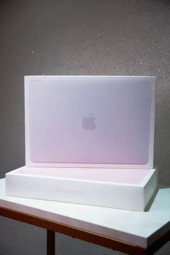 MacBook Neo LACRADO