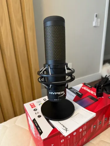 Microfone Condensador HyperX QuadCast S
