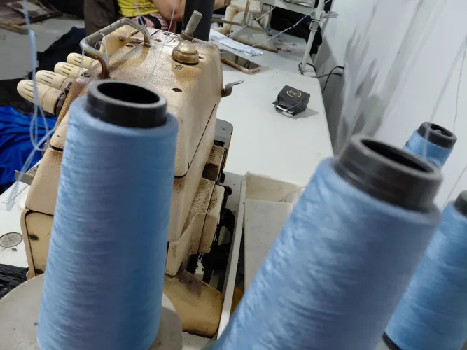 Maquina de overlok 4 fios