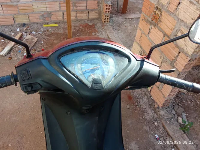 Vende-se uma biz 125
