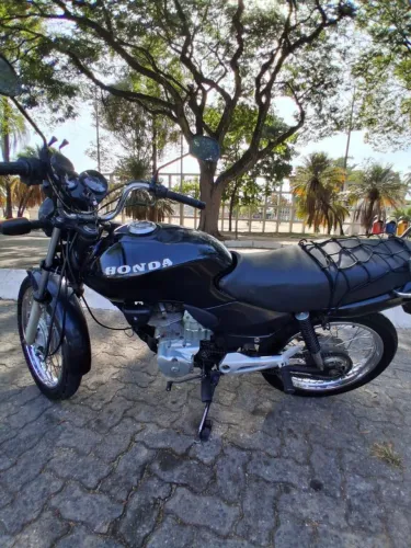 Moto em ótimo estado! R$6.700