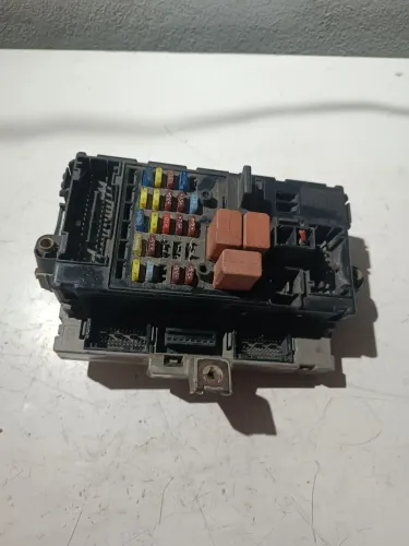 Módulo de fusíveis Fiat Stilo 1.8 08/12 503440220120