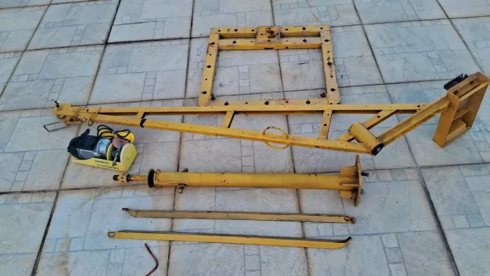 Mini Grua para materiais de construção! Pra vender rápido!