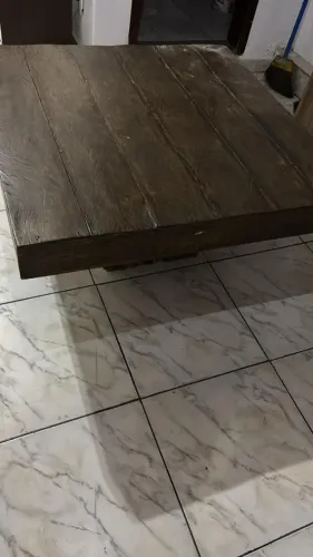 Mesa de centro de demolição