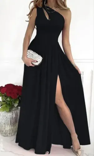 Vestido longo com fenda, um ombro só 