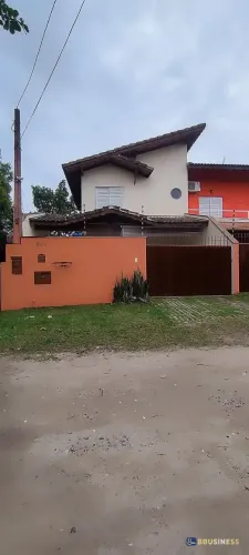 Casa geminada para Venda e Locação com 2 quartos - Indaiá, Bertioga, SP