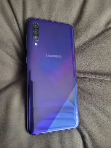 A30s usado,película trincada e em ótimo estado