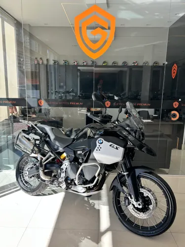 BMW F-900GS Adventure Plus
