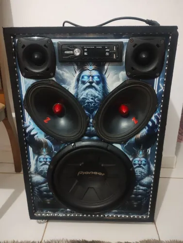 Vendo caixa de som automotivo residencial