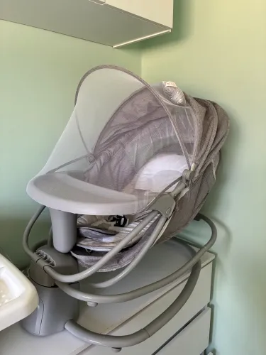 Cadeira de balanço para bebês mastela techno deluxe