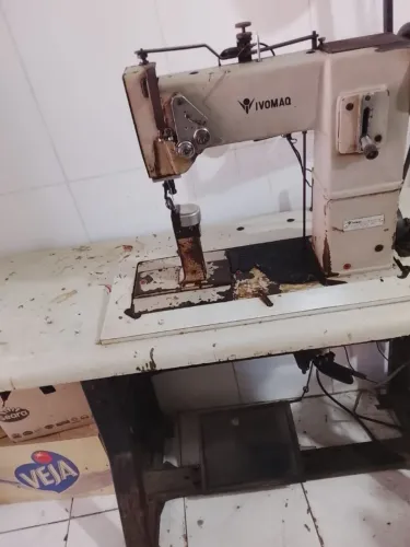 Máquina Industrial de Coluna