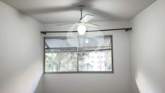 Apartamento para locação no Jd. Marajoara, 79 m², 3 dormitórios, 2 salas, 1 vaga.