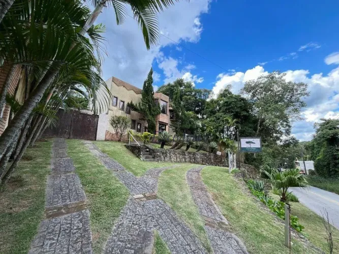 Casa com 3 dormitórios à venda, 500 m² por R$ 2.485.000,00 - Roseira - Mairiporã/SP