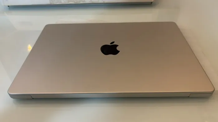 MACBOOK M3 pro  