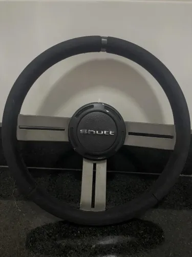 Volante shutt de época 