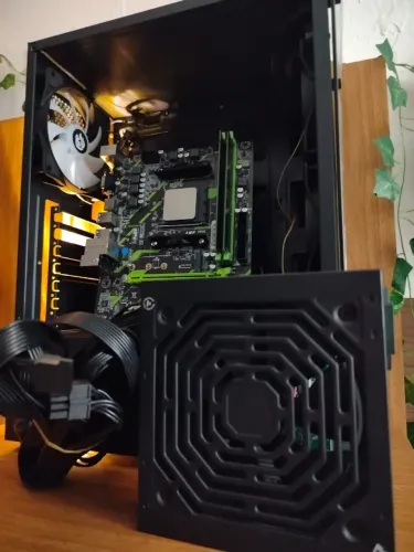 Kit Upgrade Ryzen 3 2200g + 16Gb ram ddr4 + gabinete hayom com 4 fans rgb + Fonte 750w BV