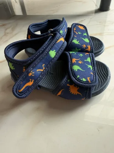 SANDÁLIA COM VELCRO DE DINO TAMANHO 21 (NOVA)