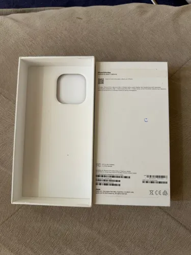 Caixa Iphone 15 pro max Titanium Natural