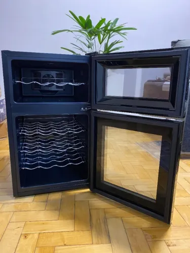 Adega Seminova Philco 24 garrafas