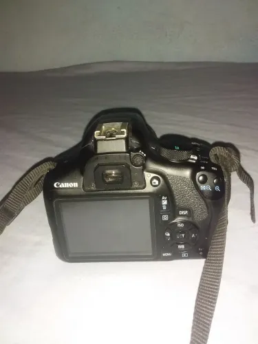 Estou vendendo uma câmera t6 da canon