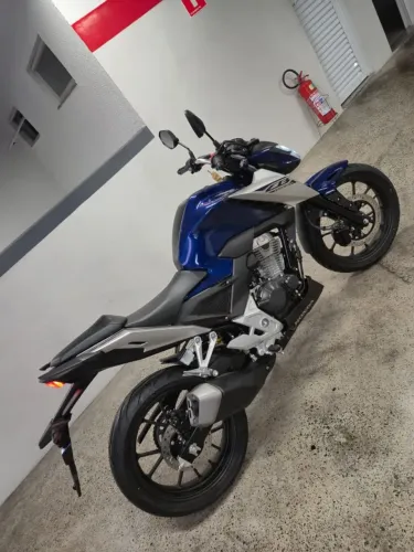 cb 300 cbs  2026