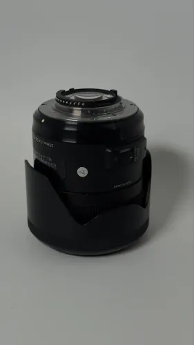 Sigma 35mm f/1.4 Art para Nikon - Vidro frontal trincado