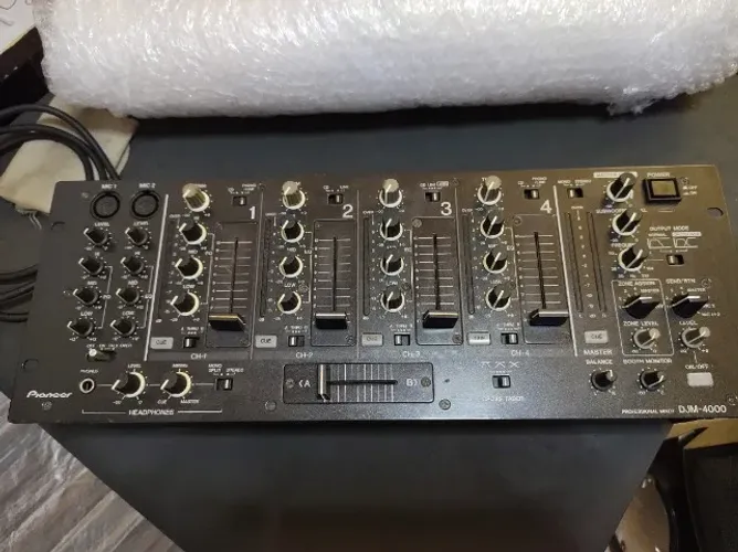 Mixer Pioneer Djm 4000 Novissimo Precisa Reparos Rj Entrego Ac Cartao.
