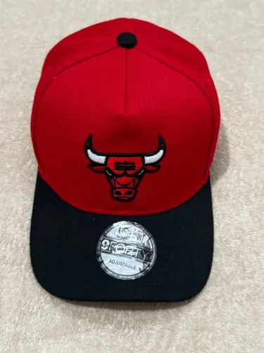 Bone new era Chicago bulls.