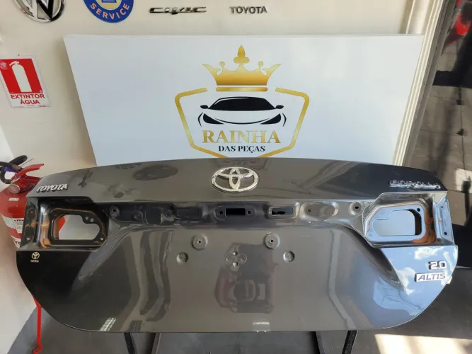 Tampa Traseira Corolla 2015 até 2019 - USADA ORIGINAL