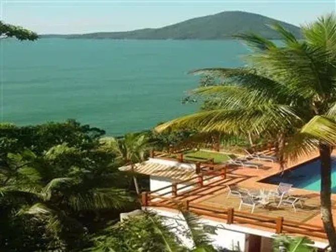 Bela casa a venda no Condomínio Ponta das Toninhas em Ubatuba R$ 7.100.000,00