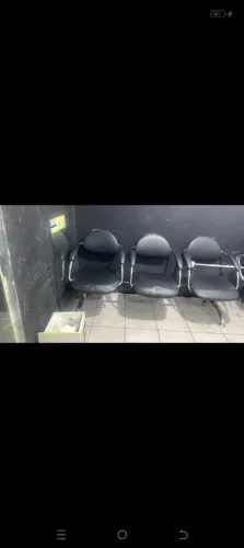 Cadeira de espera Barbearia / SALÃO 