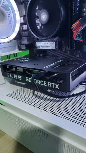 Placa De Vídeo RTX 4060 8GB PNY XLR8 Gaming DUAL FAN(LER DESCRIÇÃO!)