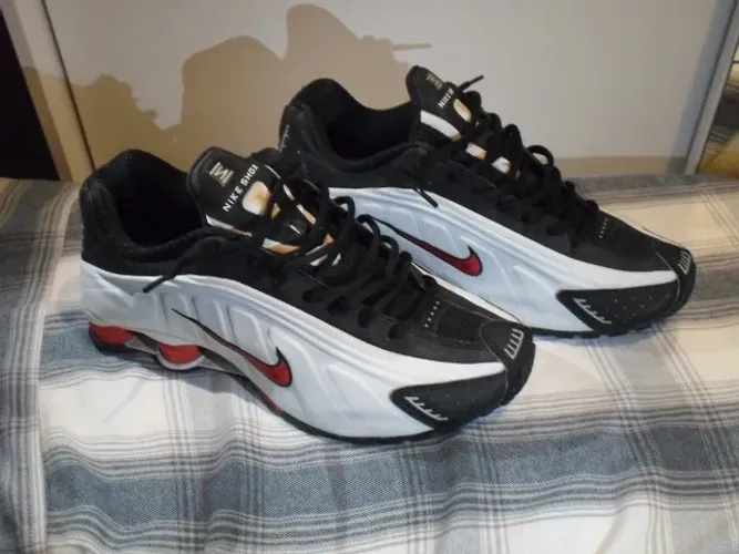 Tênis Nike Shox R4 Platinum Tint ORIGINAL 