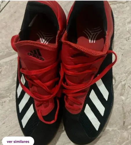 Linda chuteira adidas número 39 forma pequena