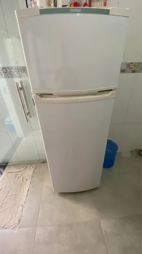 Geladeira Cônsul Duplex 334L Conservadíssima - só troca compressor -