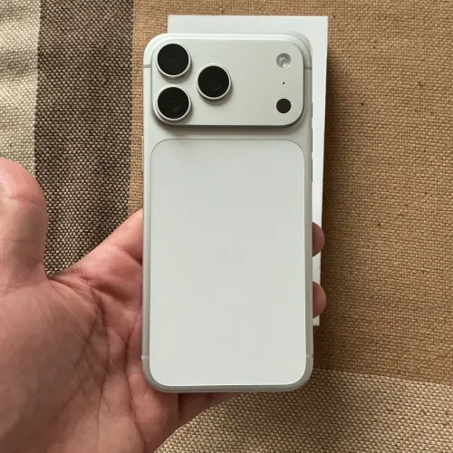 iPhone 17 pro Max Silver 256gb 