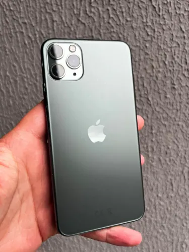 iPhone 11 Pro Max impecável