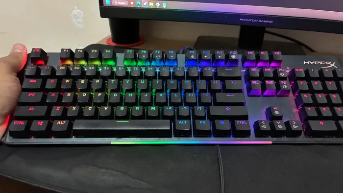 Teclado HyperX Alloy MKW100