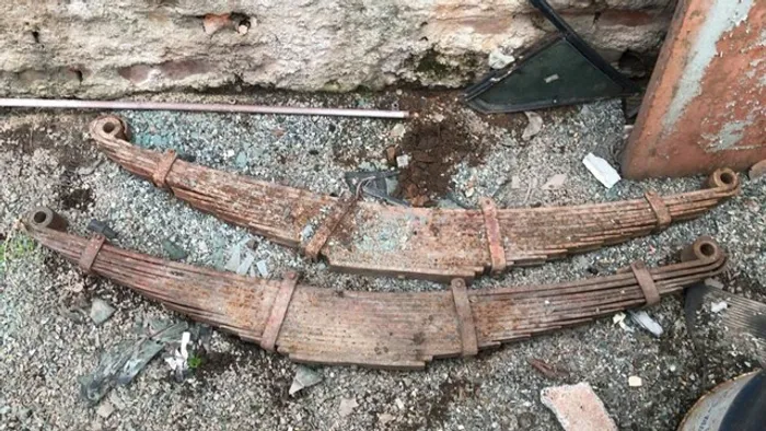 Feixe de Molas Mercedes 1113 (traseiro)