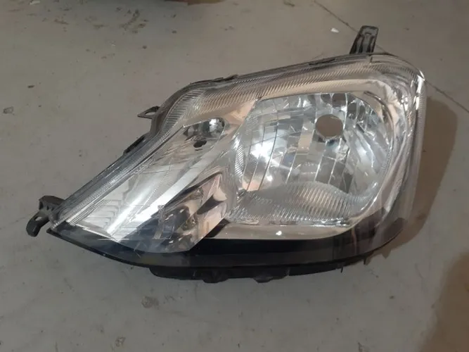 Farol esquerdo Toyota Etios cross 