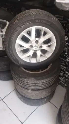 Rodas Nissan jg c pneus