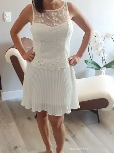 Vestido branco curto p