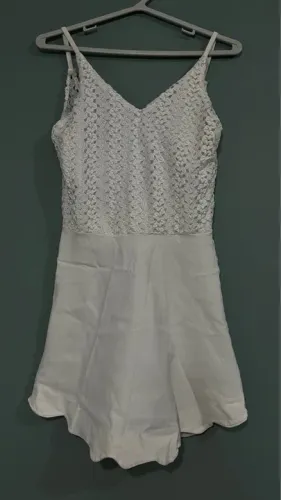 Vestido de renda branco