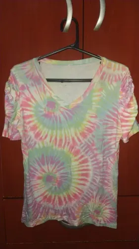 blusinha colorica - preço brechó