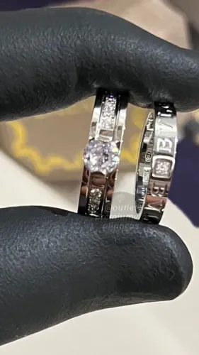 Anel bvlgari bulgari aliança bzero 20 milesimos de ouro 18k
