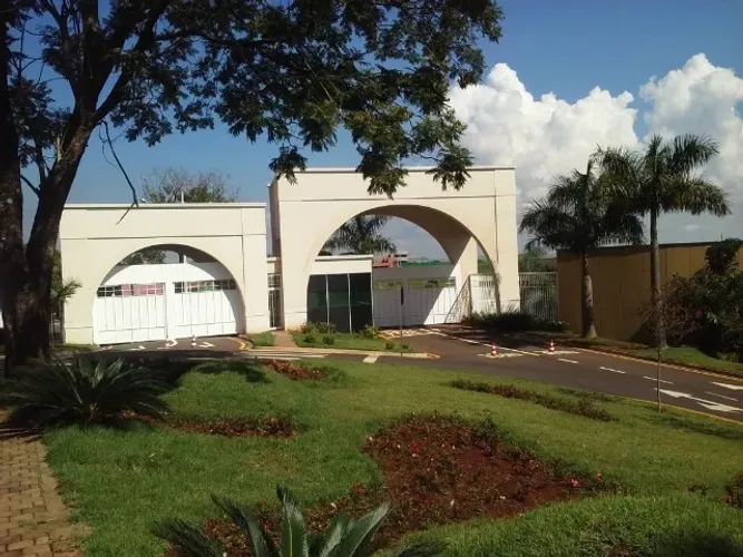 Terrenos 621,58 m2 no Condomínio Royal Boulevard em Ibiporã.